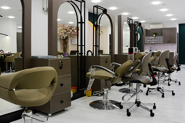 سالن نیکی خلعتبری پونک