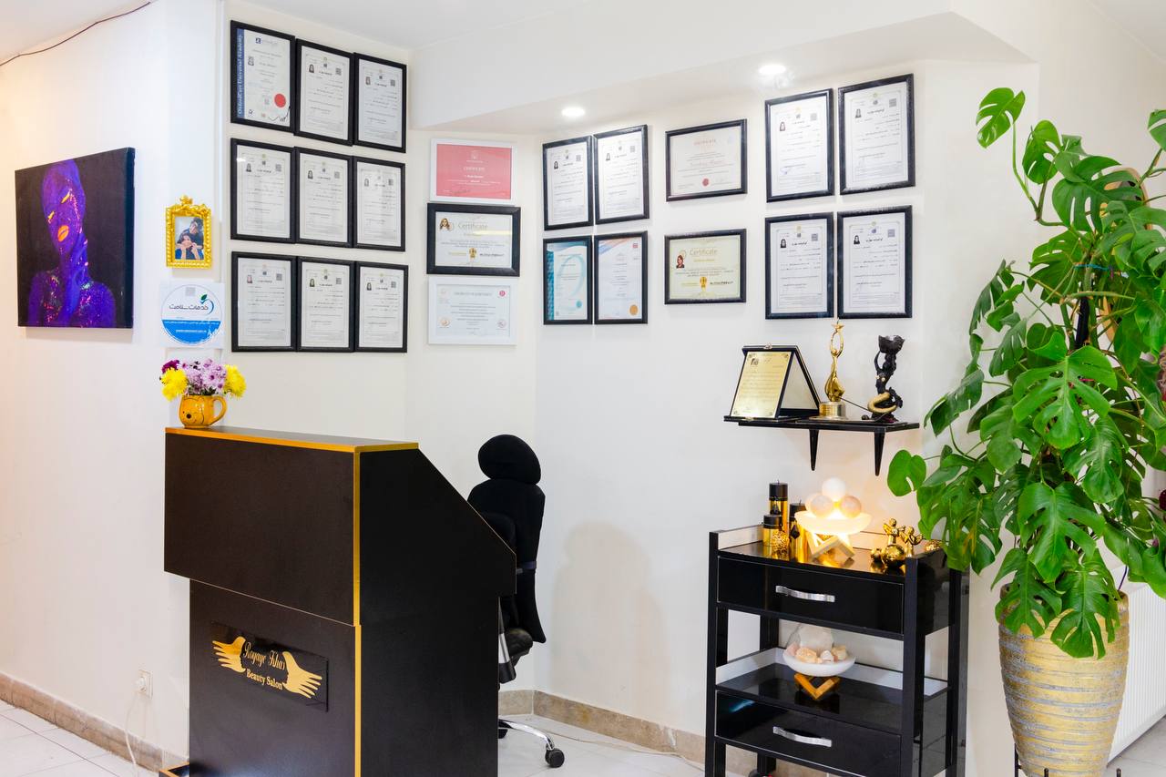 سالن رویای خاص فرح ناز سابق سید خندان