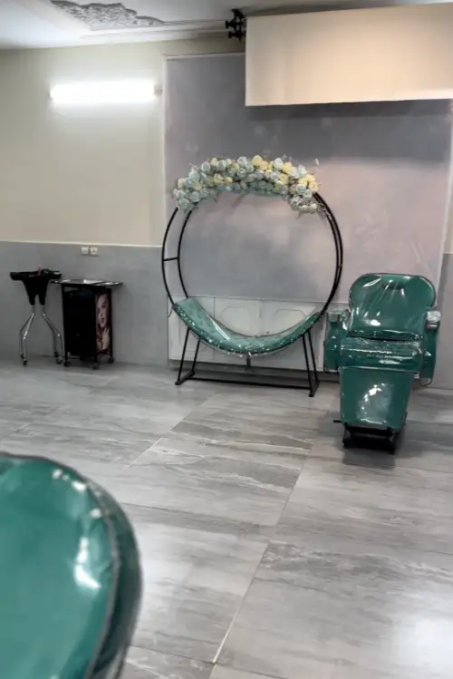 سالن زیبایی تاج فریبا حقیقت خمینی شهر پاسداران